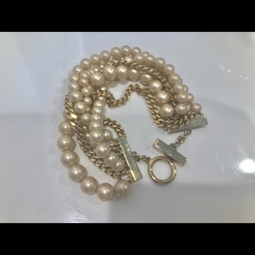 Givenchy pearl and Gold chain bracelet